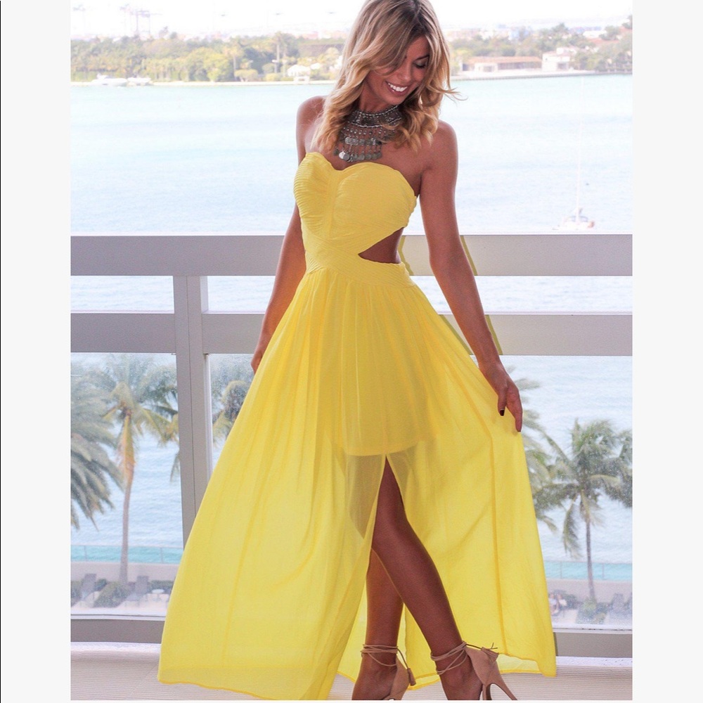 NWOT Cut Out Strapless Maxi Dress